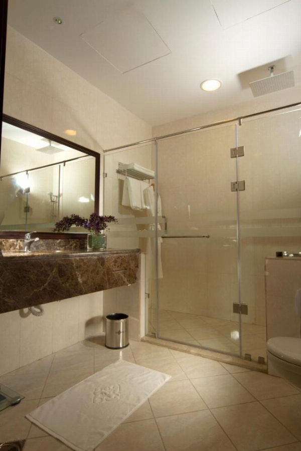 Zara Continental Hotel image 10
