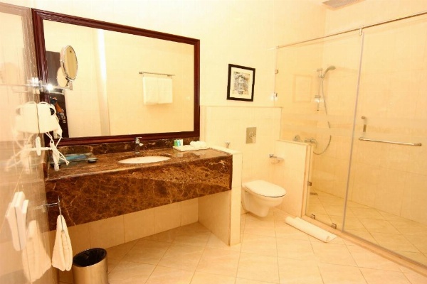 Zara Continental Hotel image 16